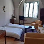 Vannucci 10 Apartmán