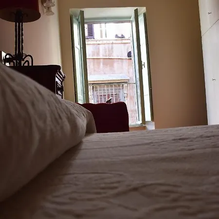 Vannucci 10 Apartmán